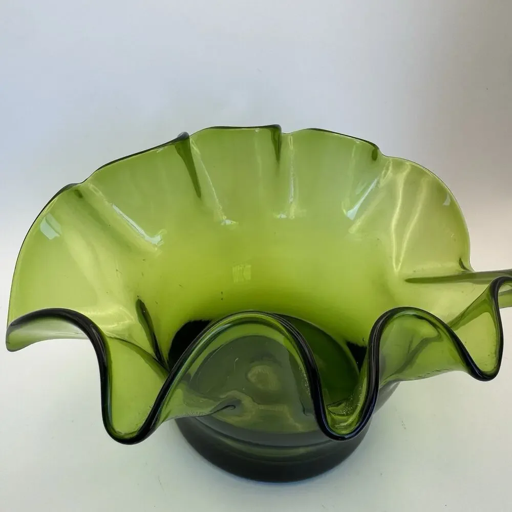 MCM Vintage Emerald Green Hand Blown Controlled Bubble Glass Ruffled Edge‎ Bowl